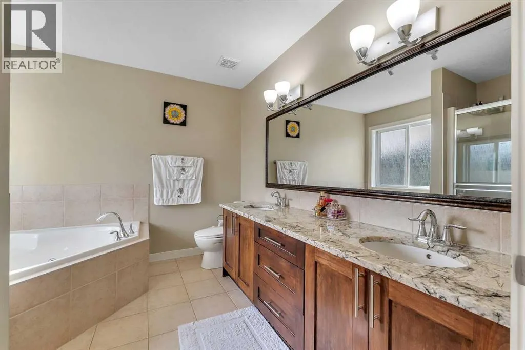 41 Saddlelake Green NE