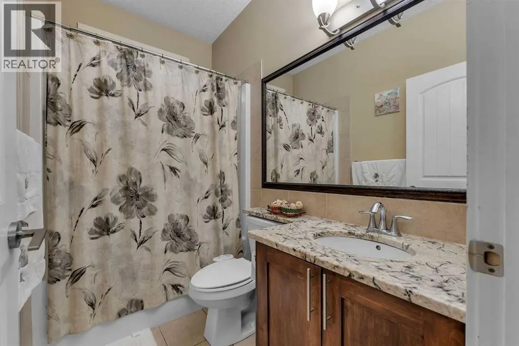 41 Saddlelake Green NE