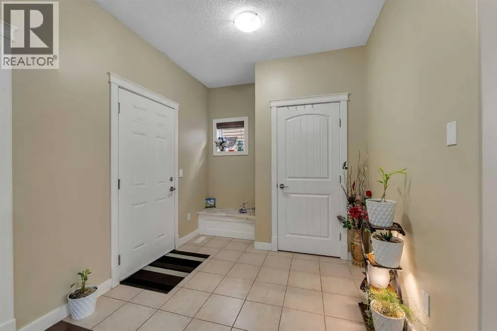 41 Saddlelake Green NE