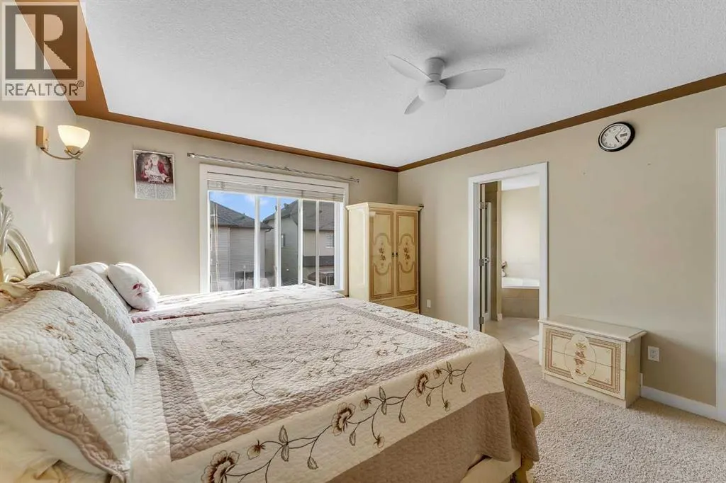 41 Saddlelake Green NE