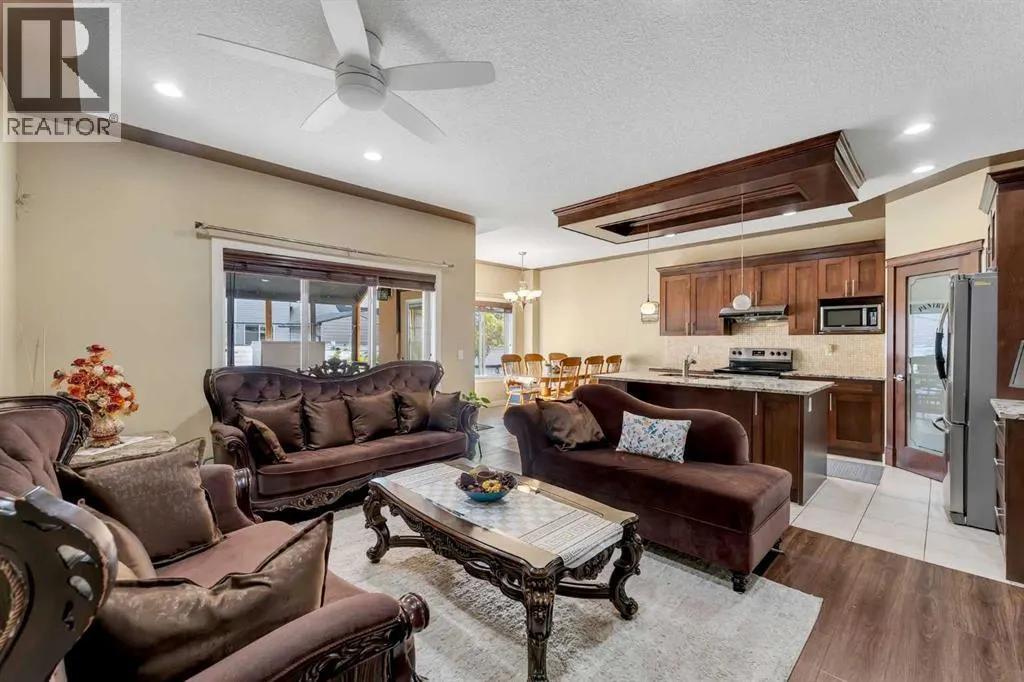 41 Saddlelake Green NE