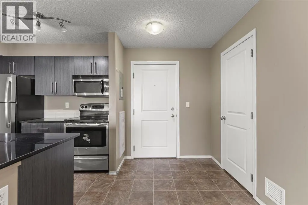 316, 15 Saddlestone Way NE