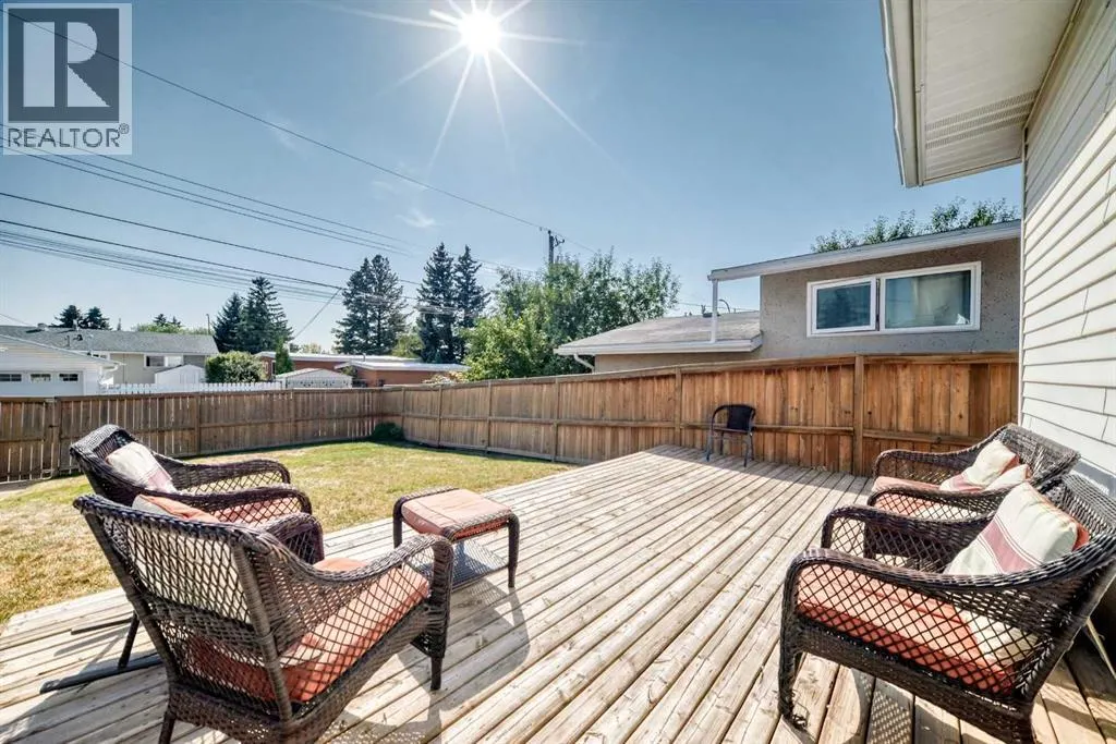 2107 Munro Drive NE