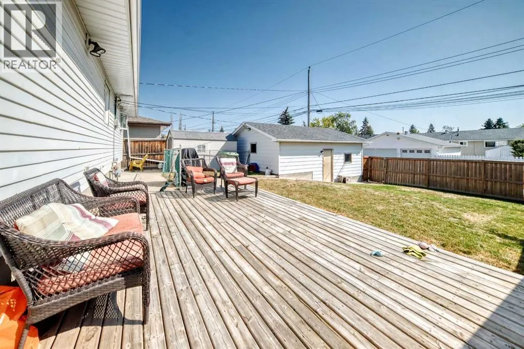 2107 Munro Drive NE
