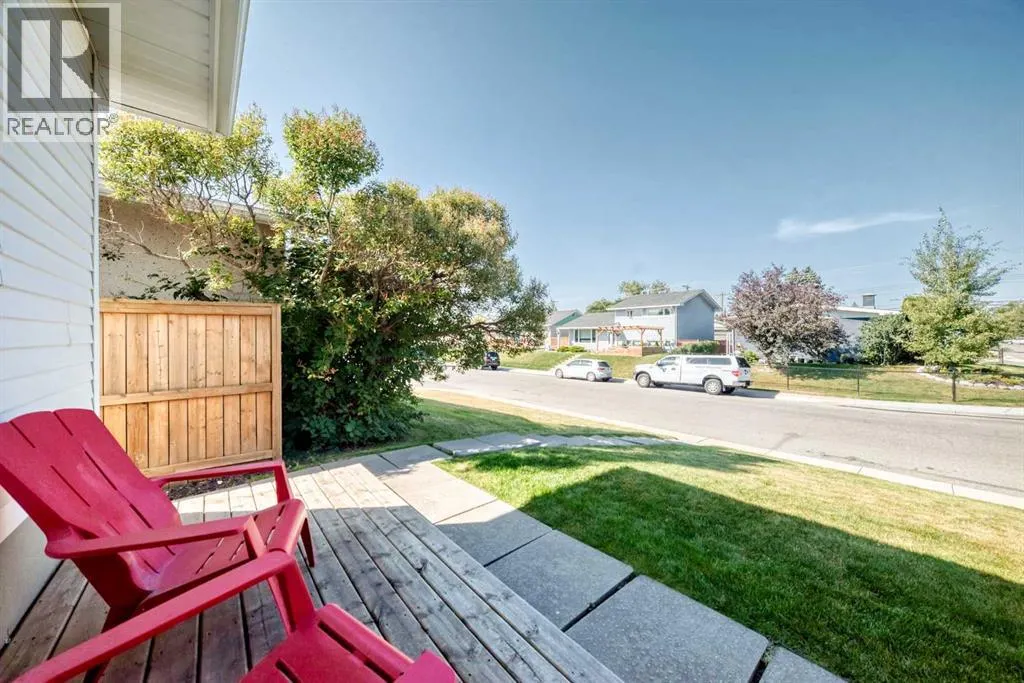 2107 Munro Drive NE