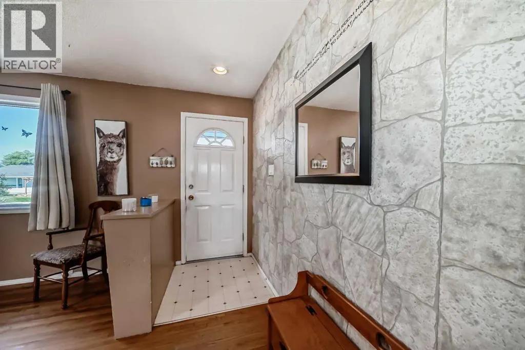 2107 Munro Drive NE
