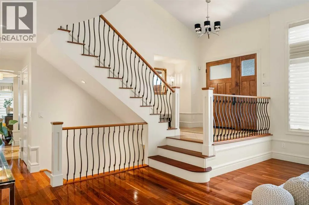 36 Baycrest Place SW
