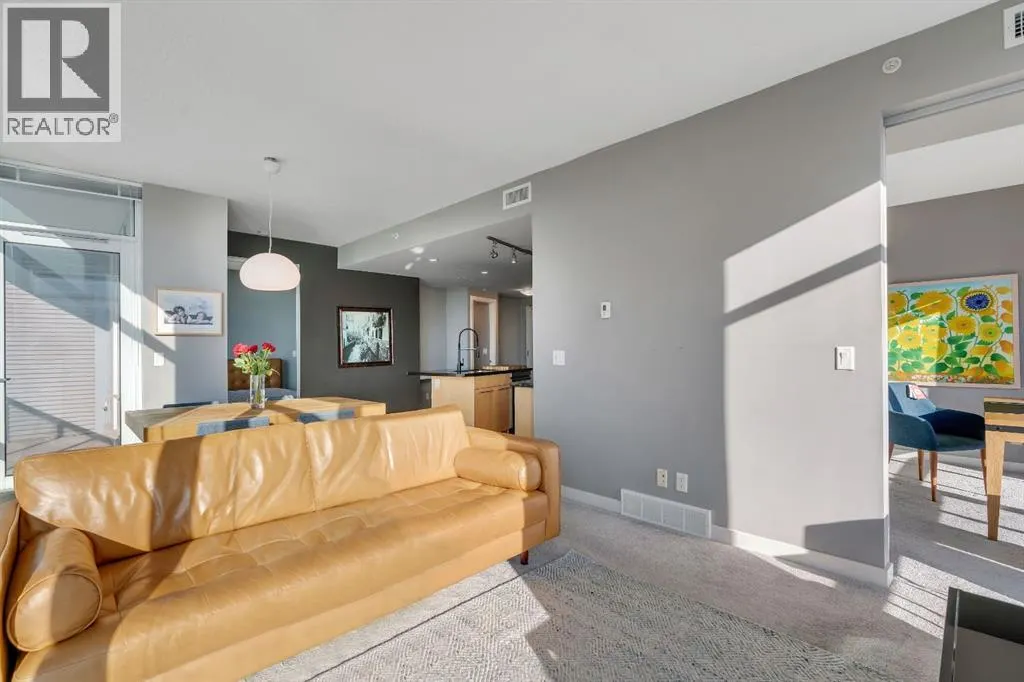 1006, 215 13 Avenue  SW