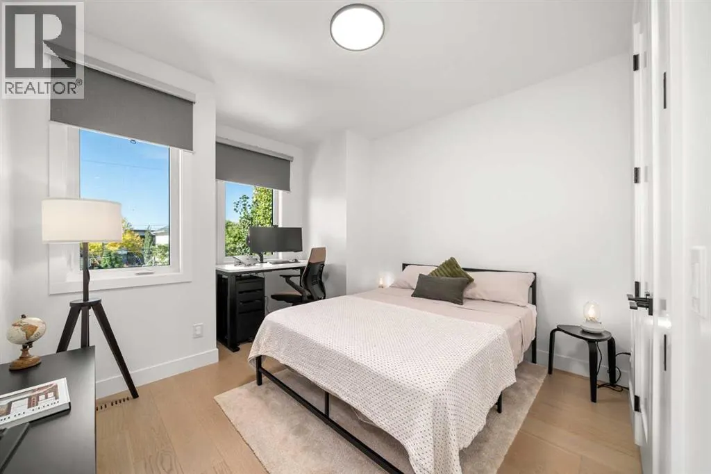 2503 20 Street SW