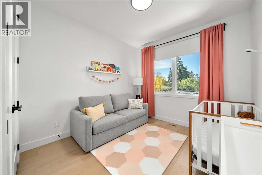 2503 20 Street SW