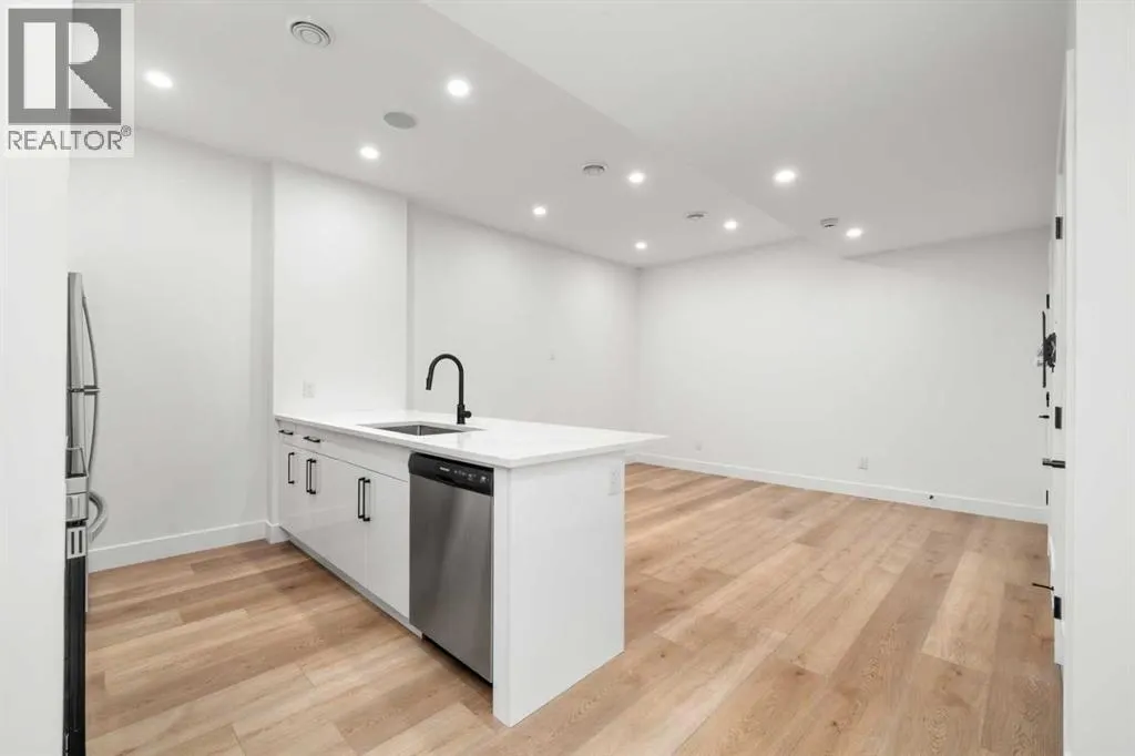 2503 20 Street SW