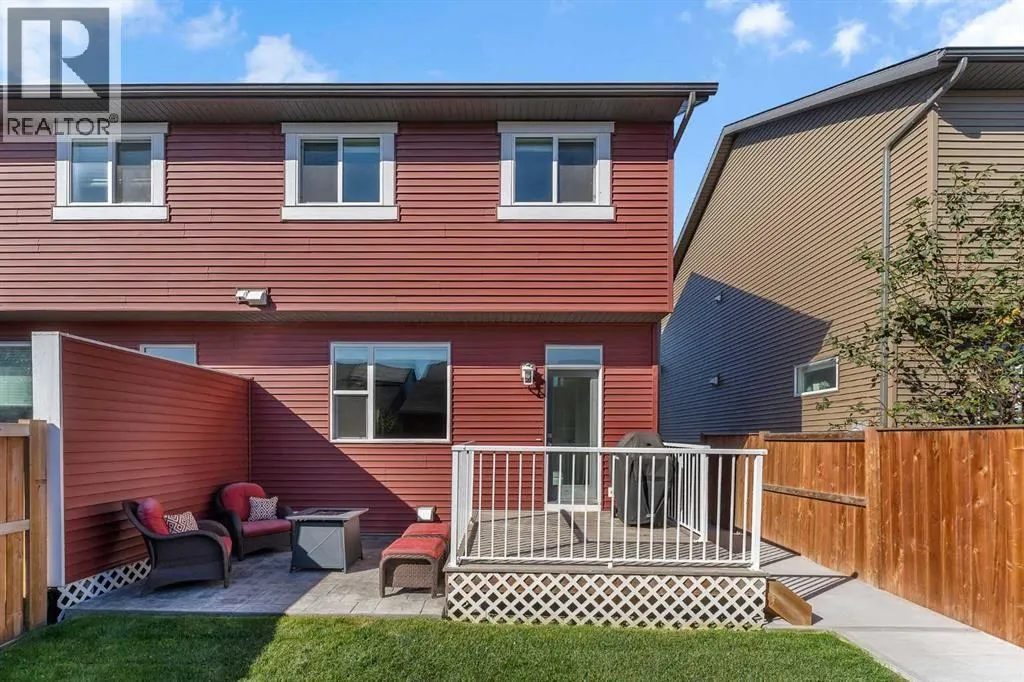 404 Kingsmere Way SE