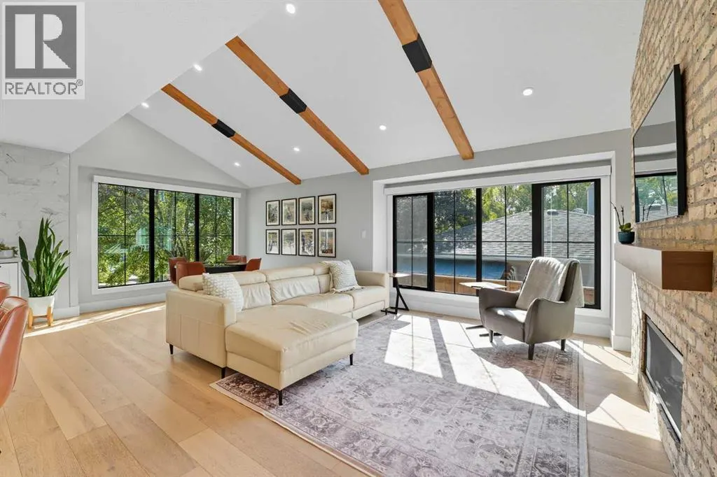 7 Roselake Street NW