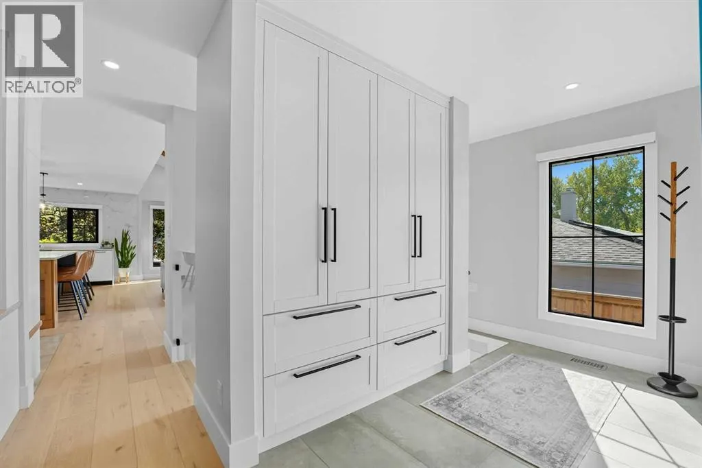 7 Roselake Street NW