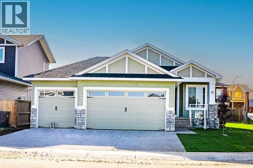 52 Lakes Estates Circle