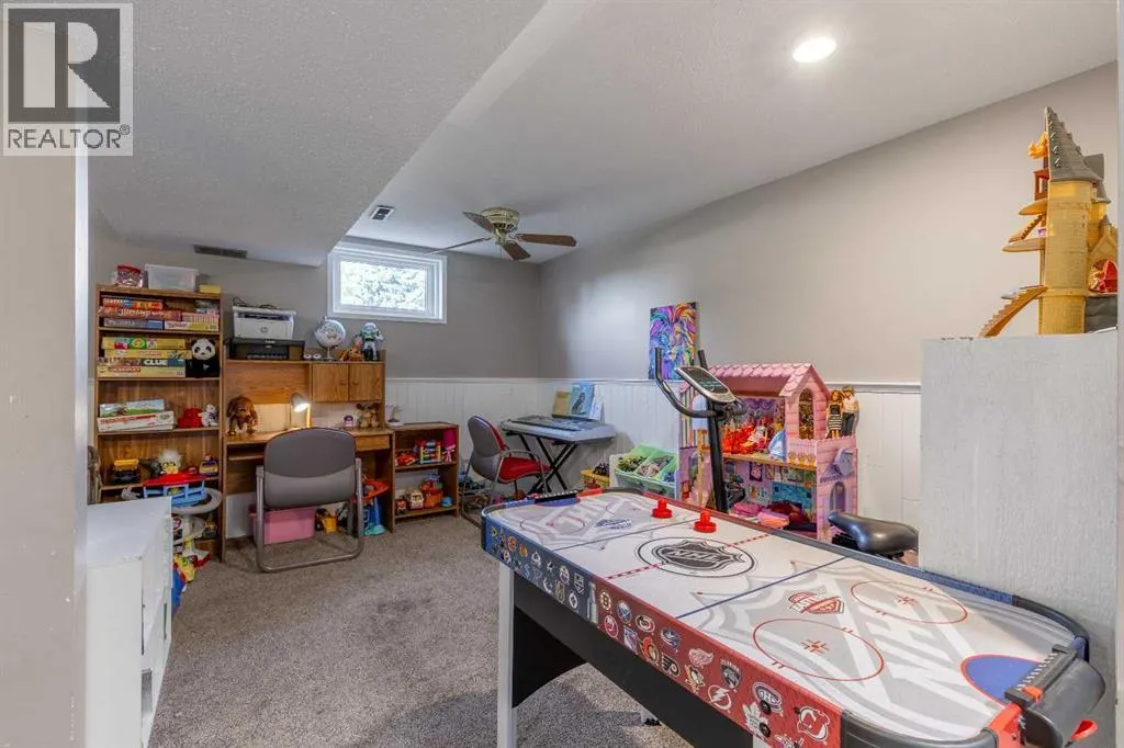67 Laval Boulevard W