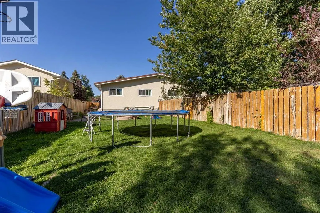 67 Laval Boulevard W