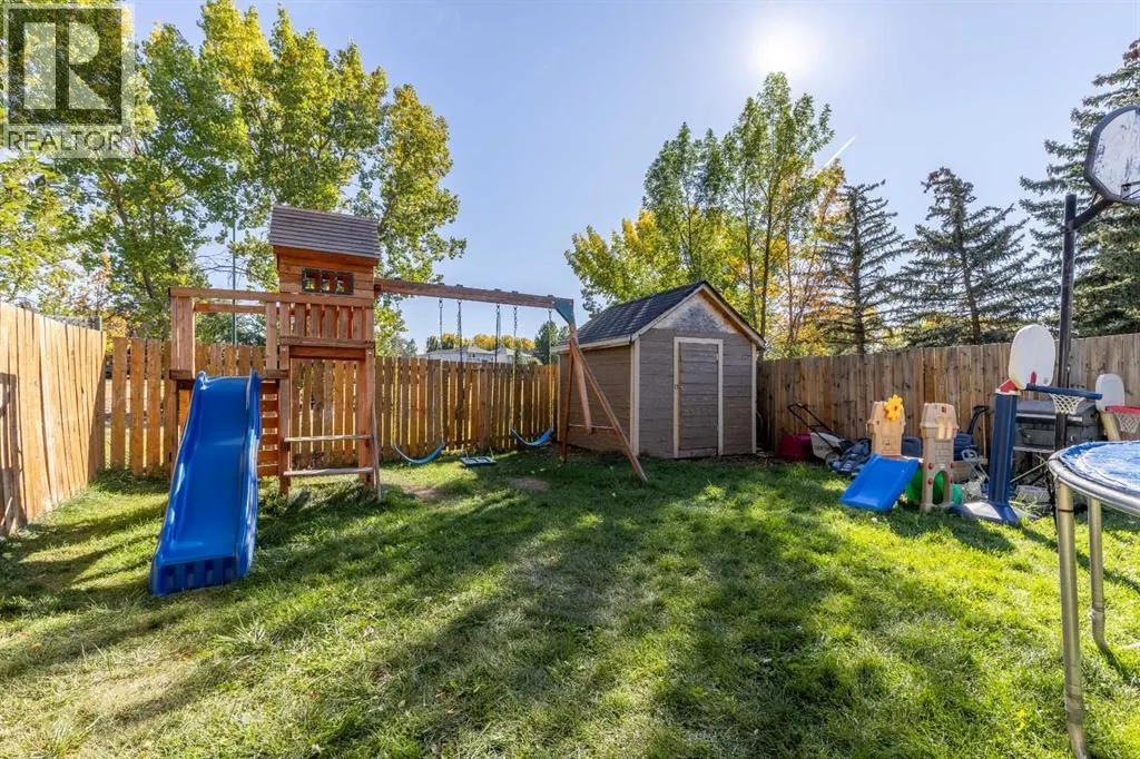 67 Laval Boulevard W