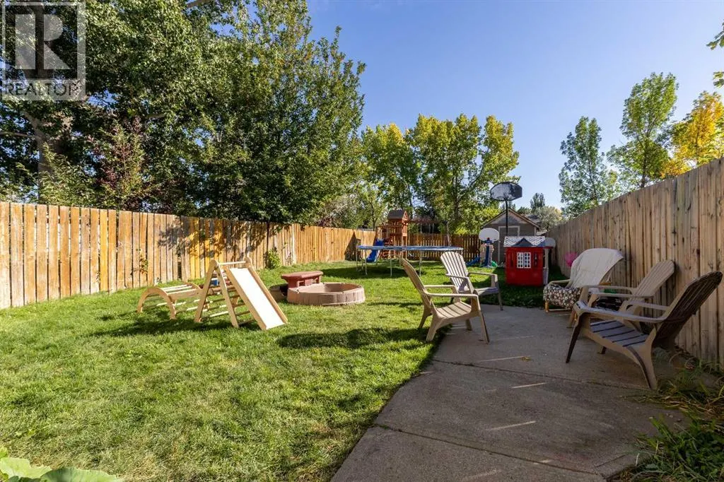 67 Laval Boulevard W