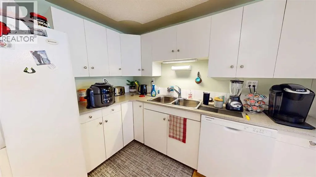 25 De Havilland Boulevard SW
