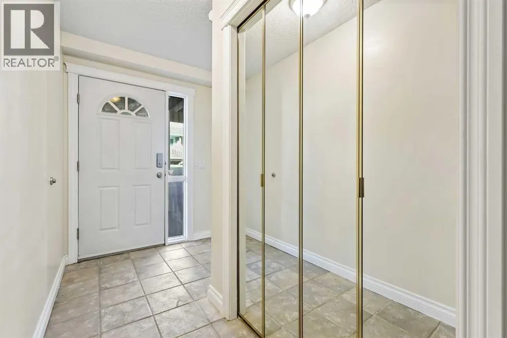 392 Killarney Glen Court SW