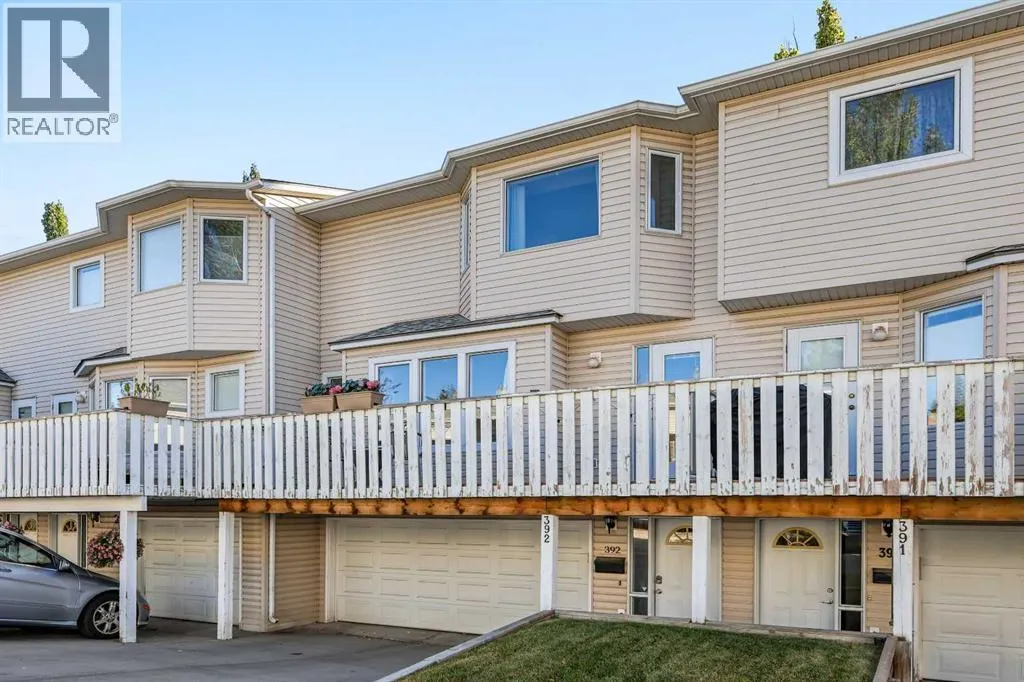 392 Killarney Glen Court SW