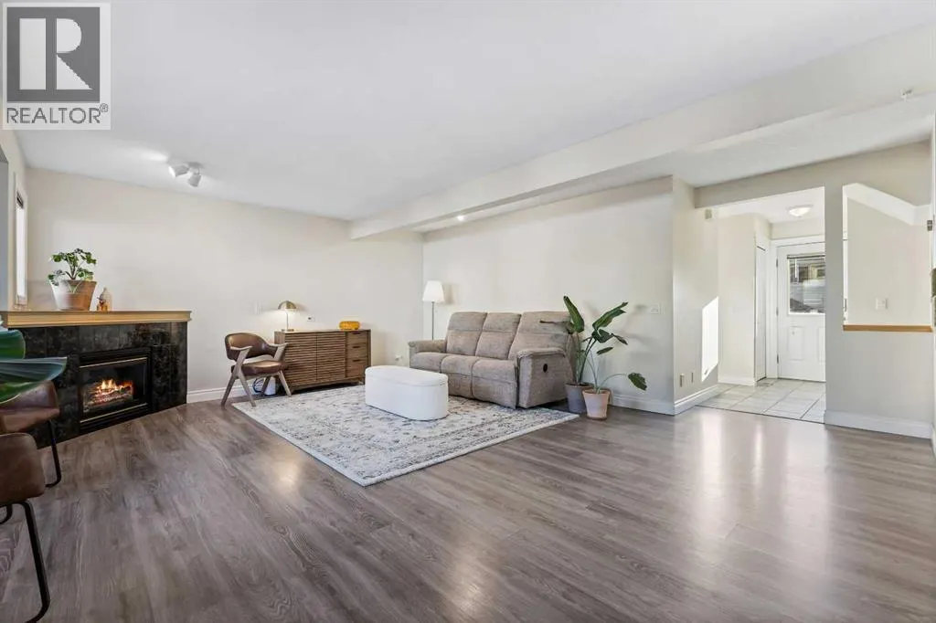 392 Killarney Glen Court SW