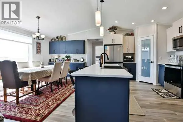 2037 Sunflower Crescent