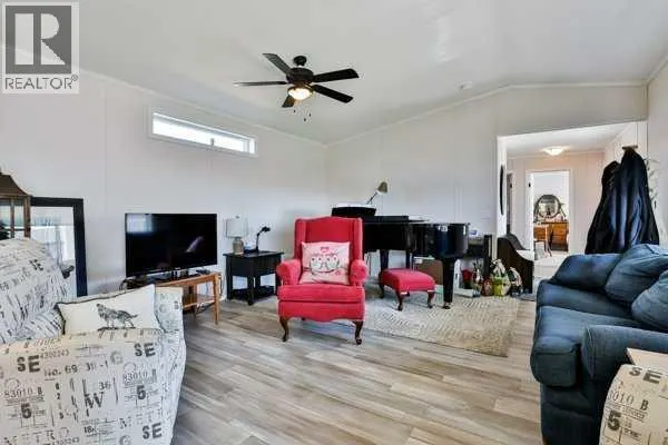 2037 Sunflower Crescent