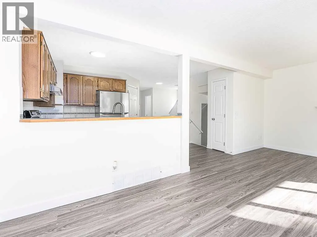 100 Catalina Circle NE