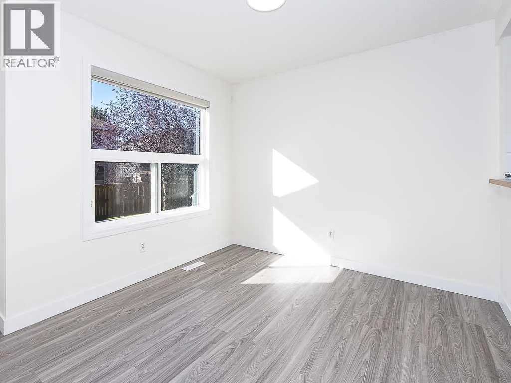 100 Catalina Circle NE