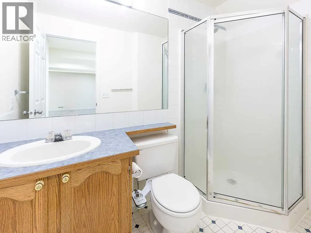 100 Catalina Circle NE