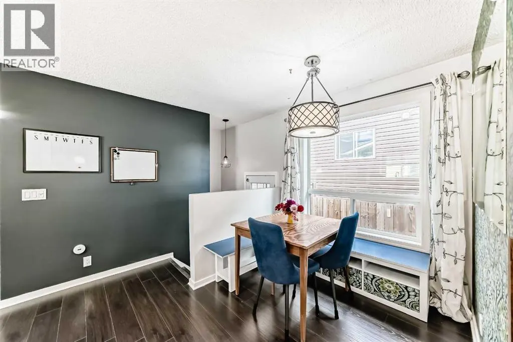 12 Taraglen Road NE