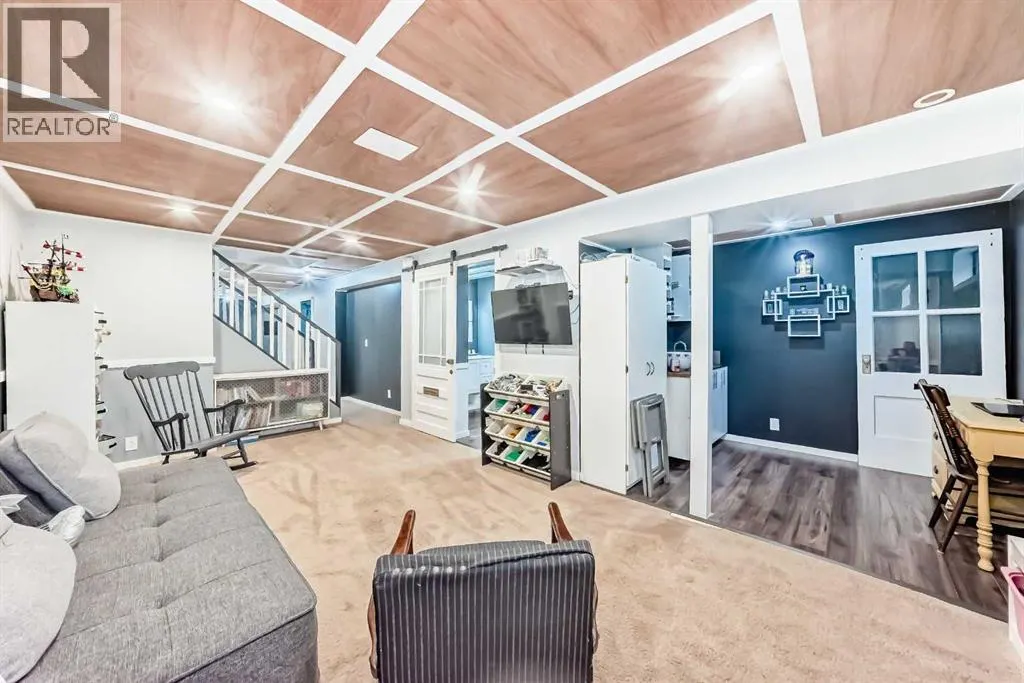 12 Taraglen Road NE