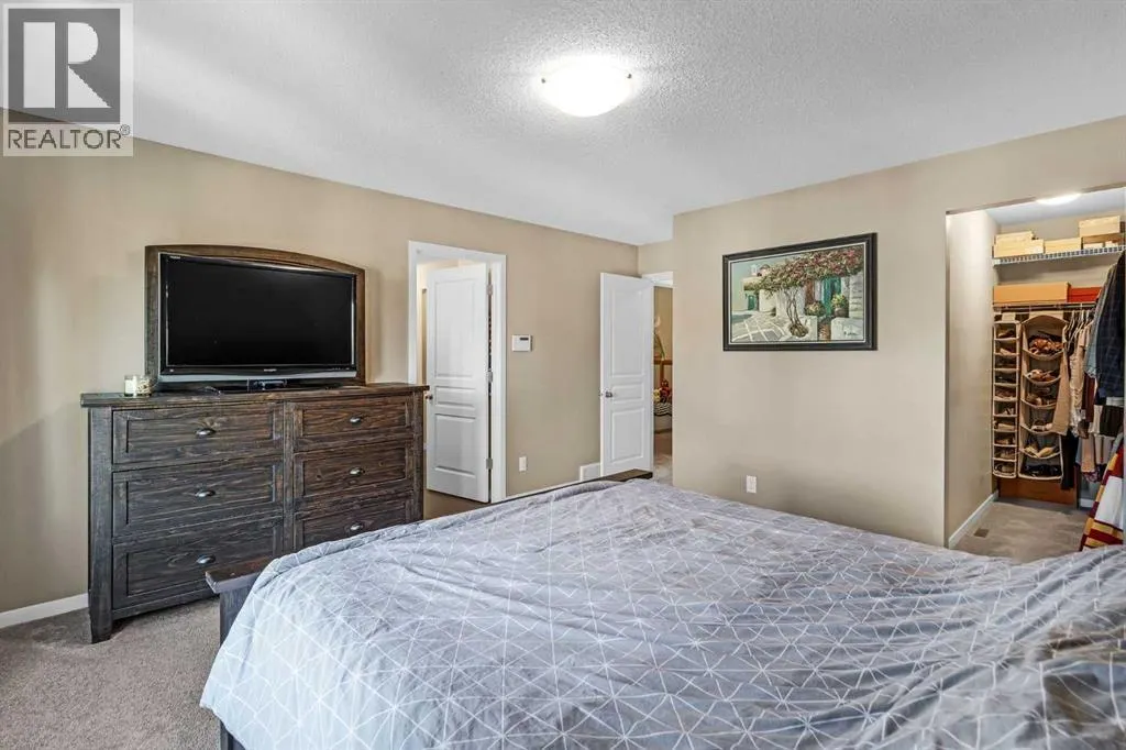 6 Auburn Glen Common SE