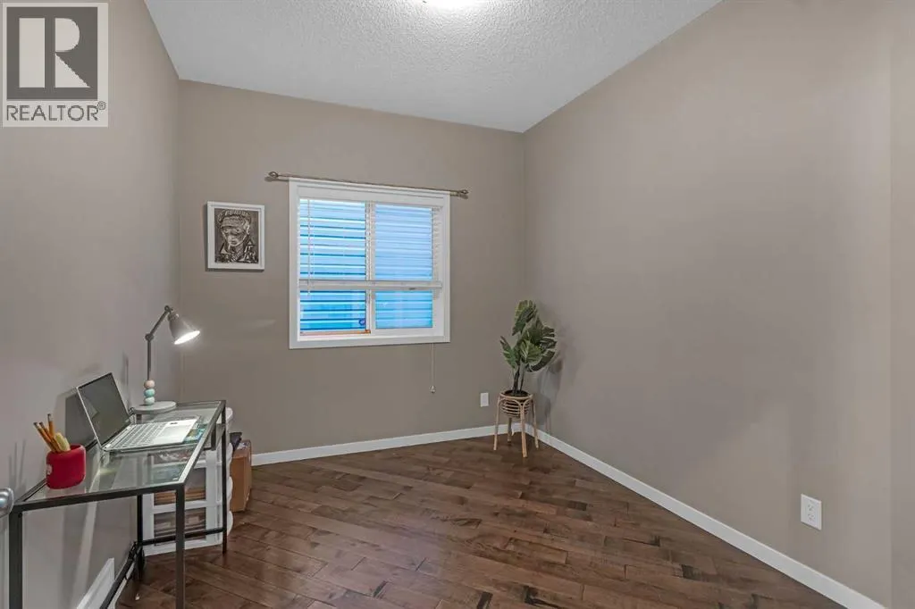 6 Auburn Glen Common SE