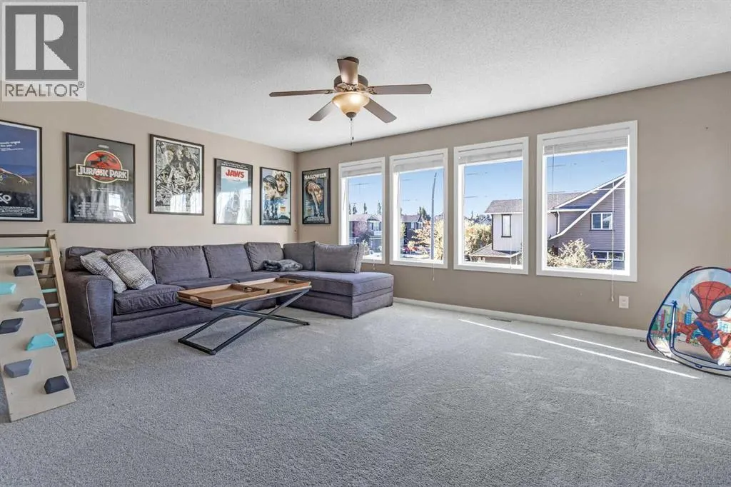 6 Auburn Glen Common SE