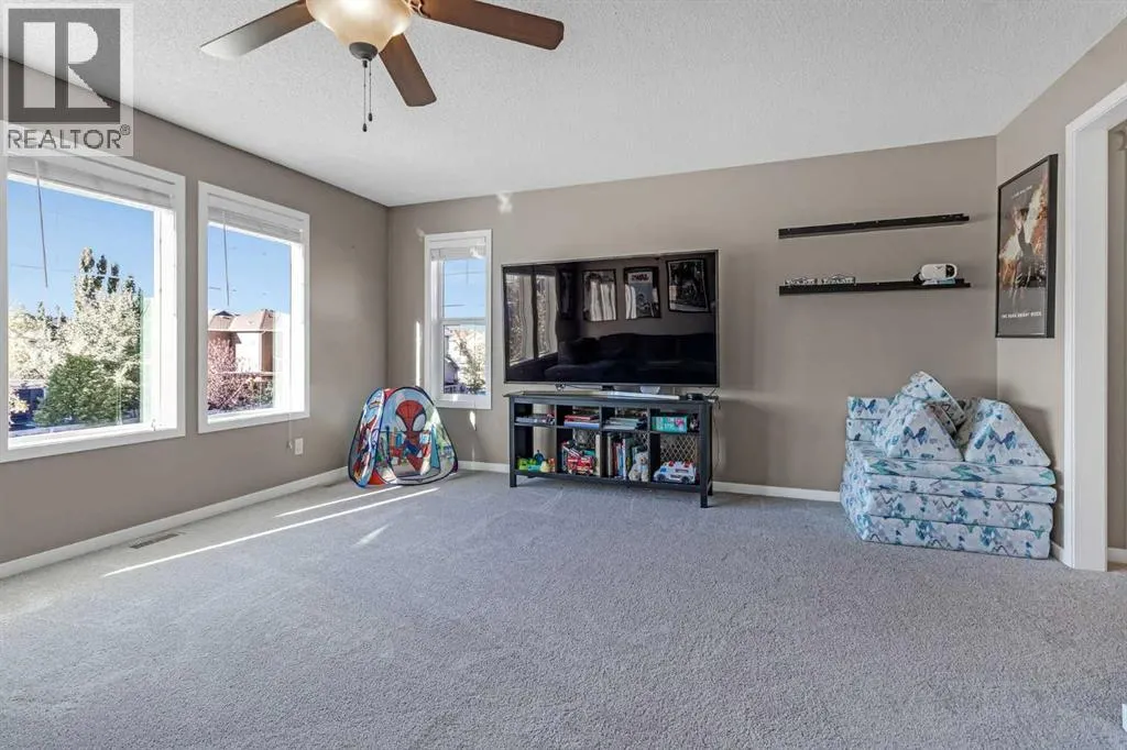 6 Auburn Glen Common SE