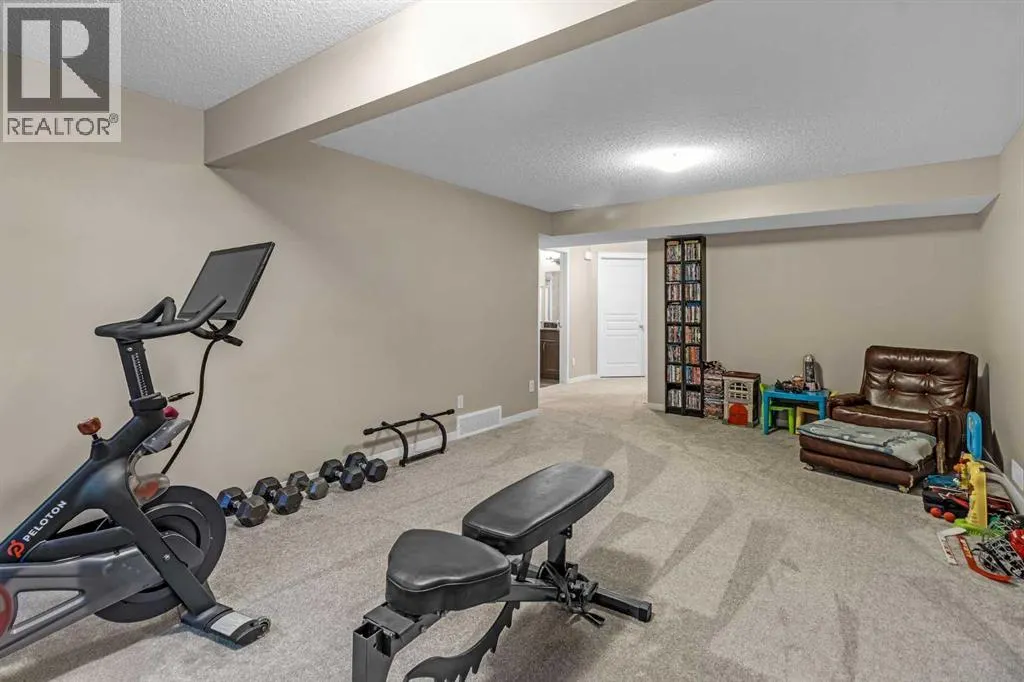 6 Auburn Glen Common SE