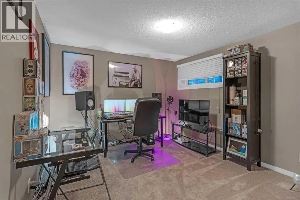6 Auburn Glen Common SE