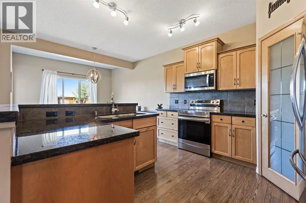 114 Everglen Crescent SW