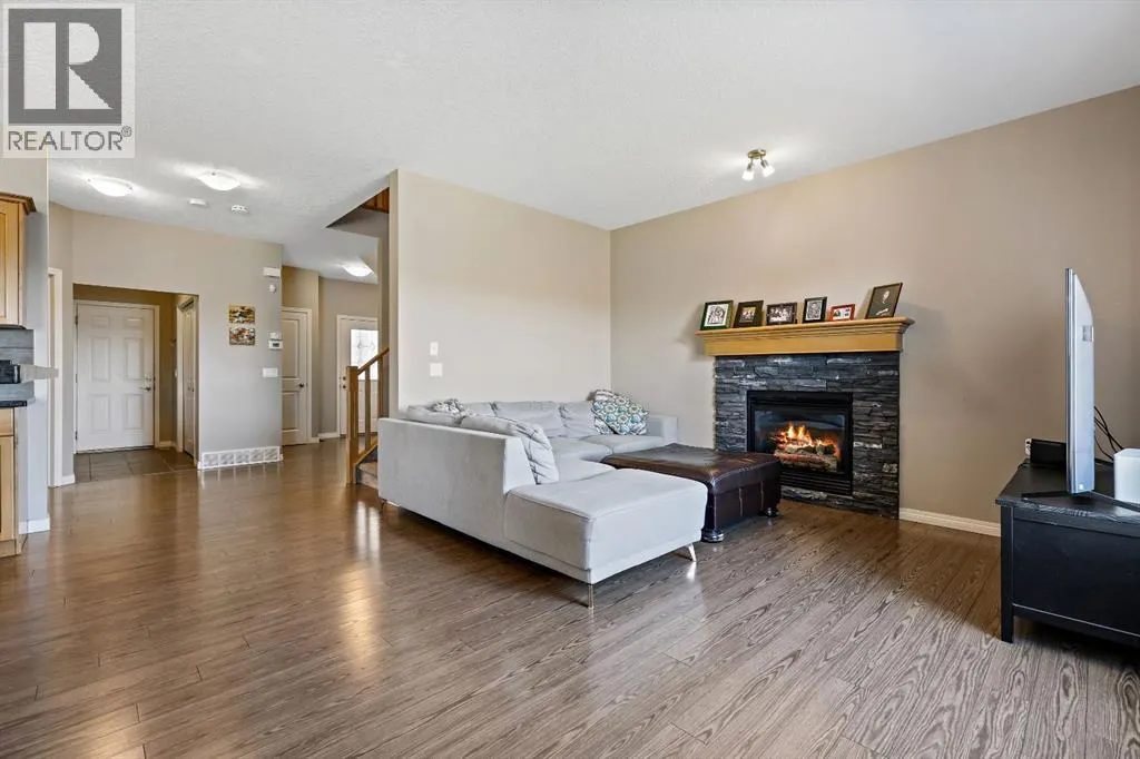 114 Everglen Crescent SW