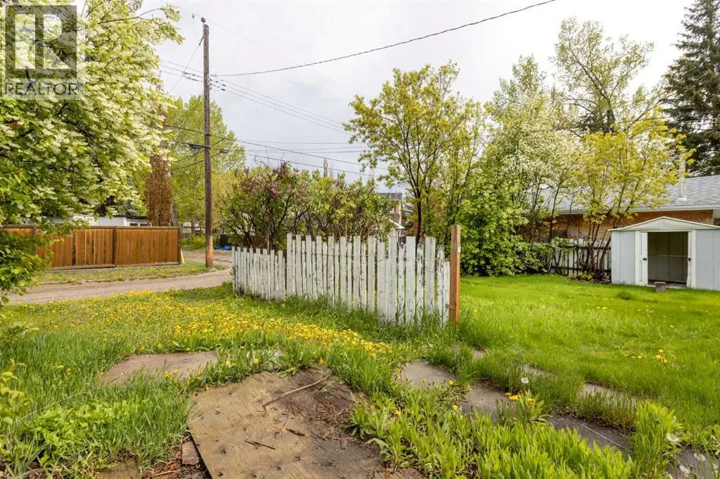 173 Gordon Drive SW