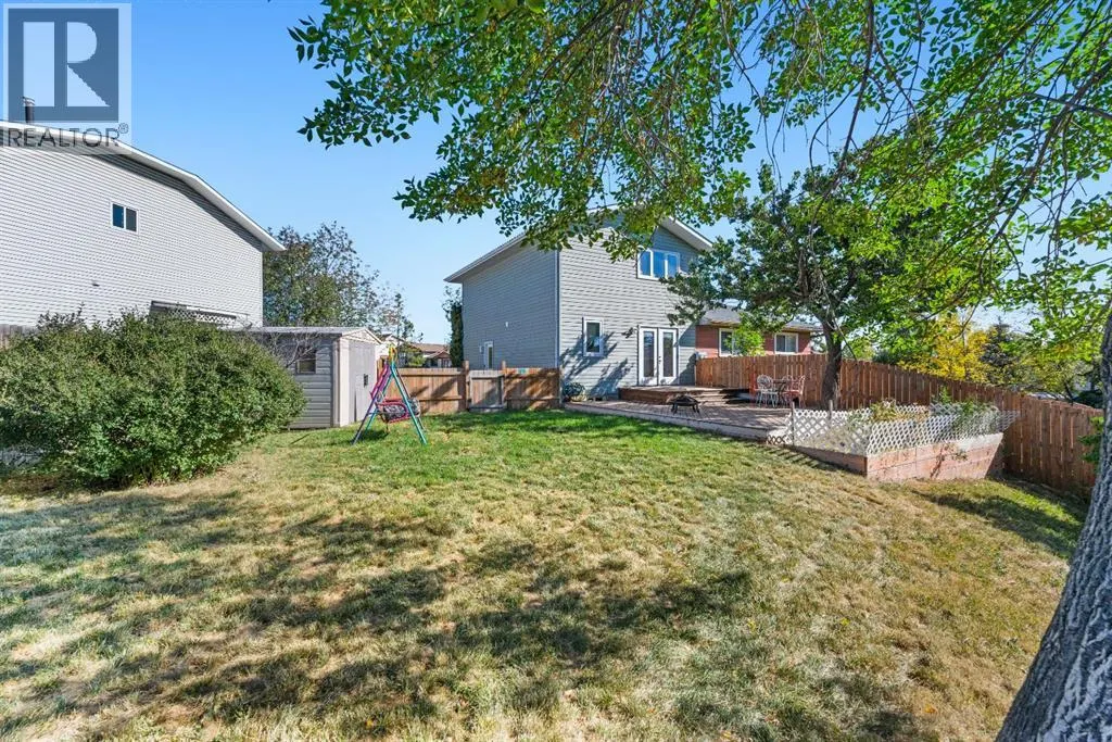 62 Fonda Crescent SE