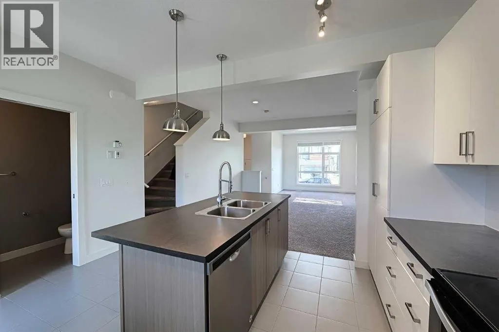 10 Walden Lane SE