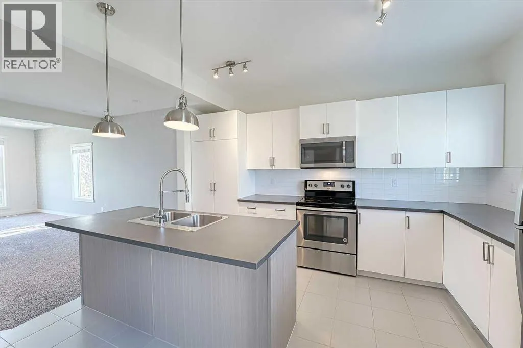 10 Walden Lane SE