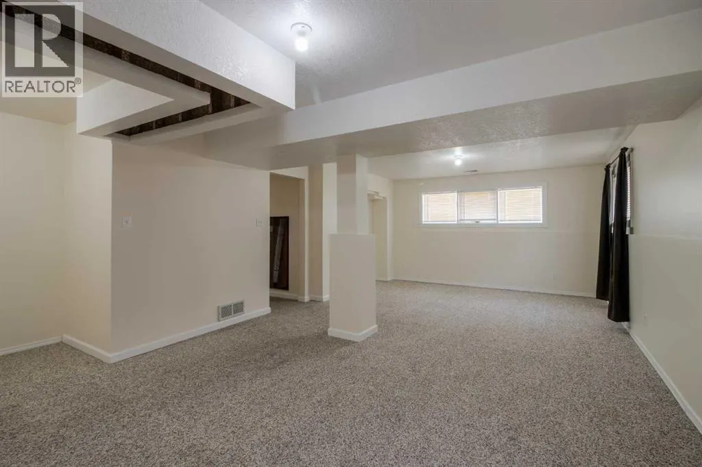654 Columbia Boulevard W