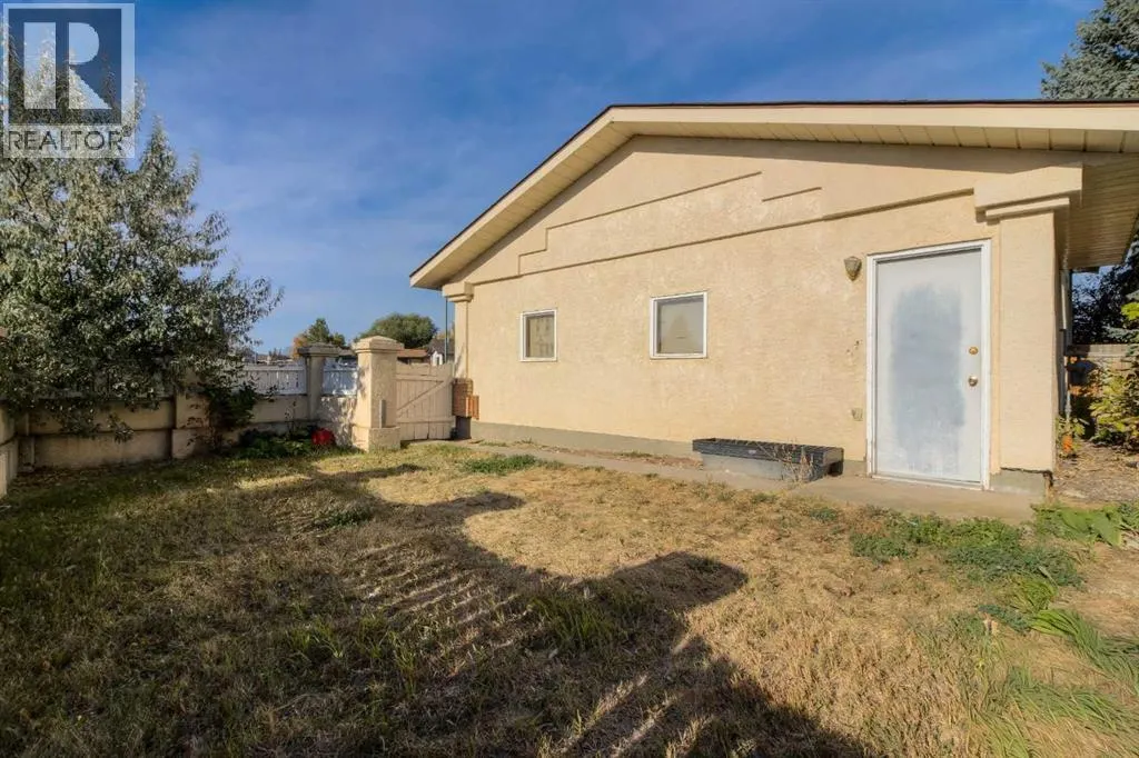 654 Columbia Boulevard W