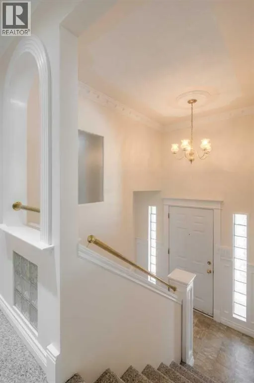654 Columbia Boulevard W