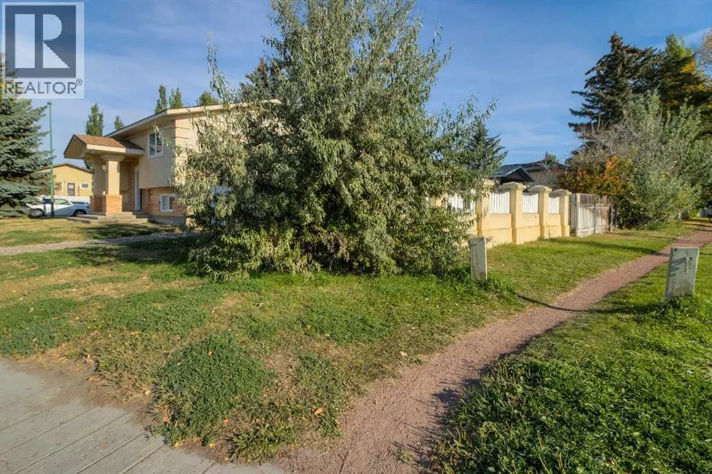 654 Columbia Boulevard W